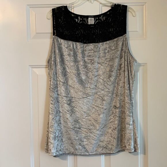 Expresso Size 2X Sleeveless top with velvet look.  Black & gray/silver - Picture 1 of 5